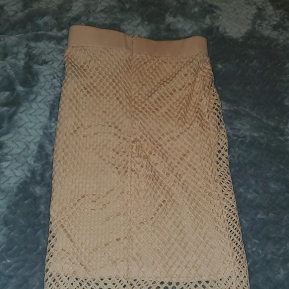 Beautiful Kardashian Kollection high wasted skirt! - Picture 3 of 5